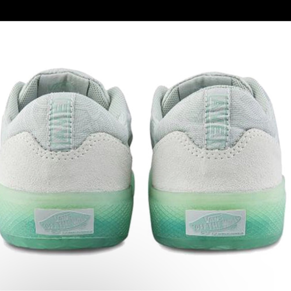 Vans Beatrice Domond x AVE pro ‘Bone Jade’